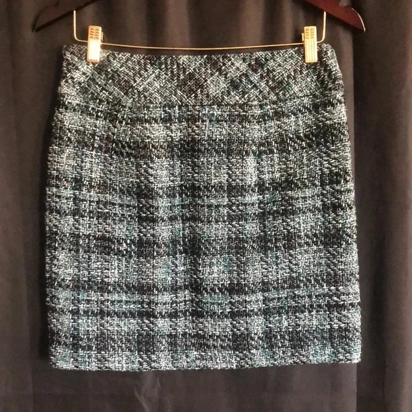 Ann Taylor Skirt‎ - Picture 3 of 4